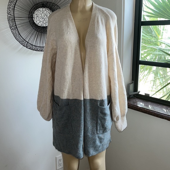 Madewell Wool Alpaca Blend Colorblock Bubble-Sleeves Cardigan Sweater - Picture 7 of 11
